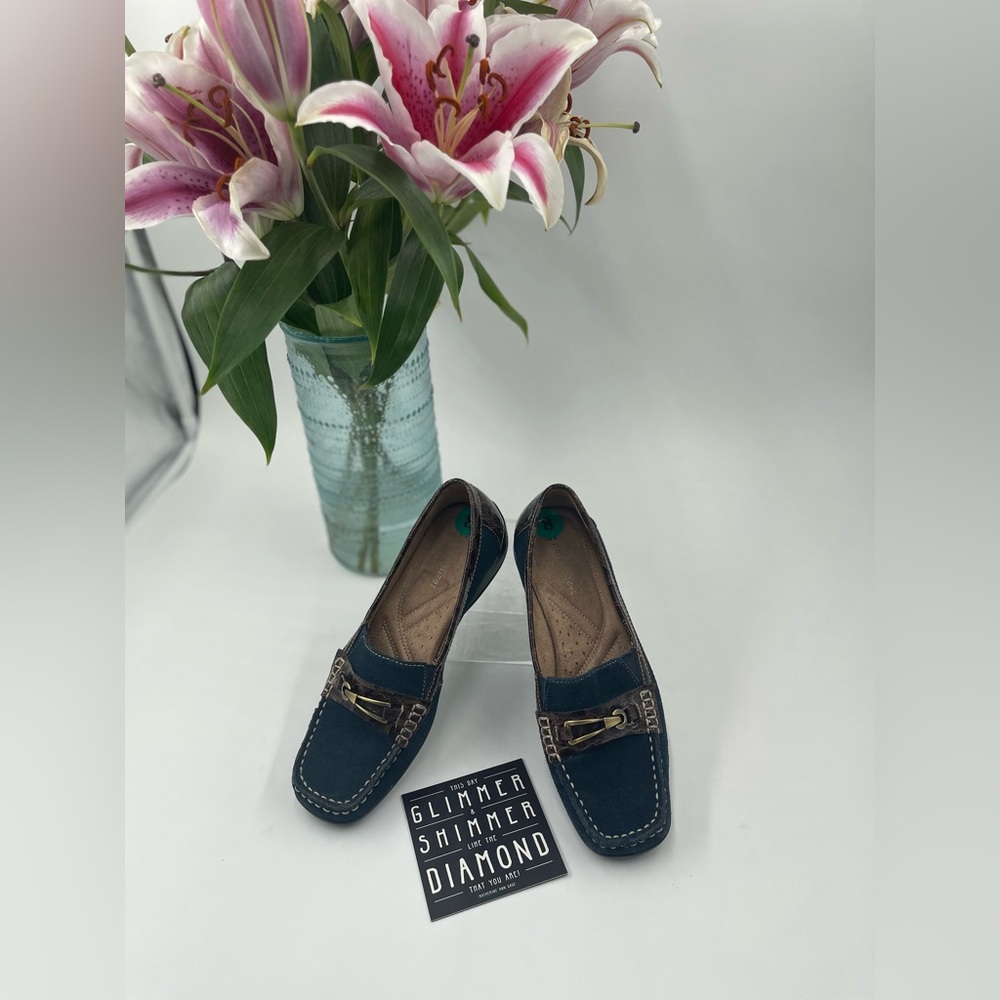 Naturalizer Camille Suede Moccasin Loafers Size 8 NWOT